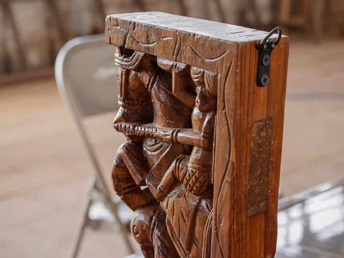 Wooden Bird Horse Depiction Door Bracket - Teak Wood