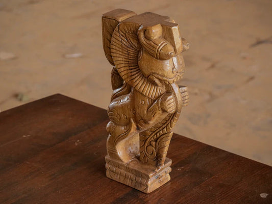 Solid wood Detailed Carved Yali Door Bracket