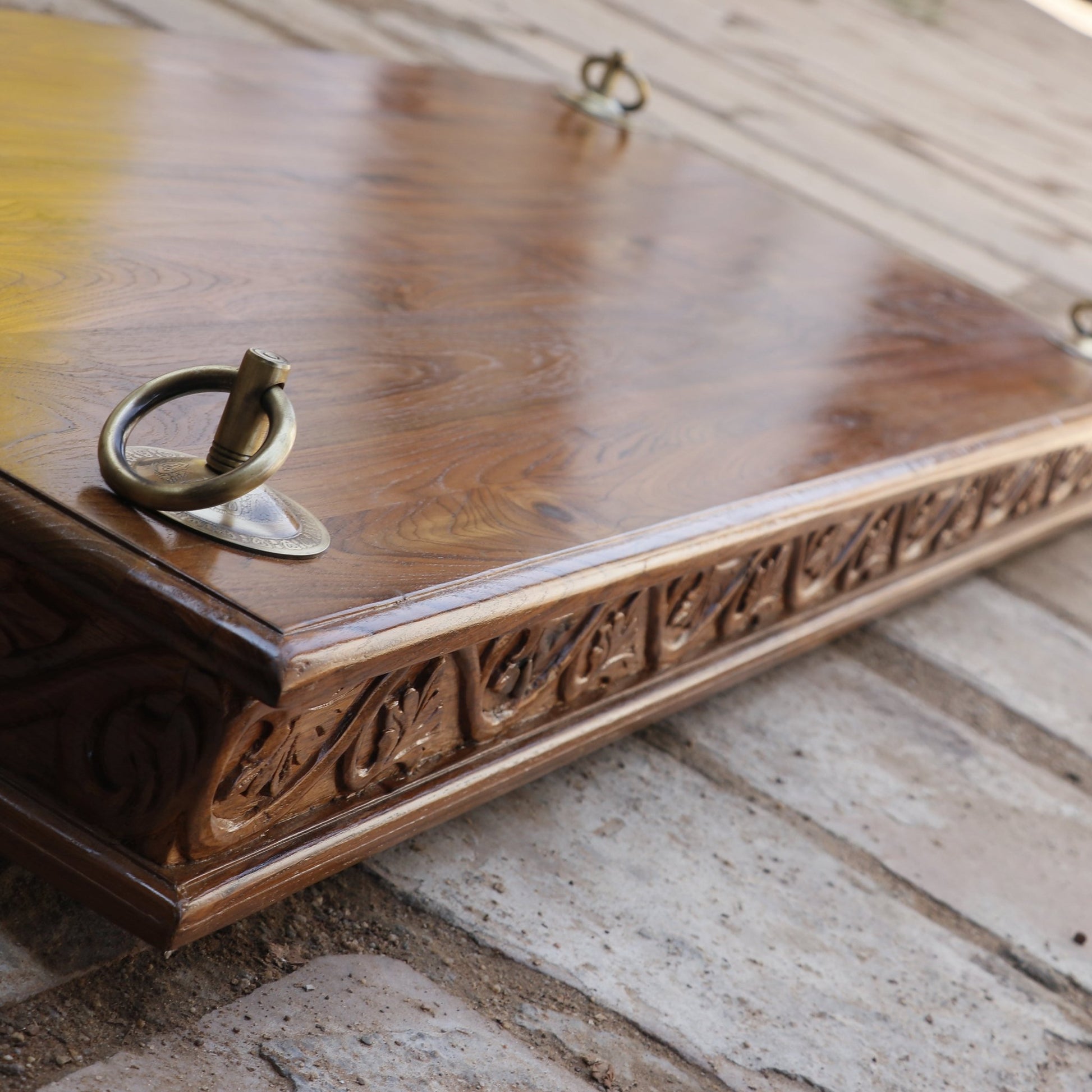 Rustic wooden swing available in Teak or Acacia wood